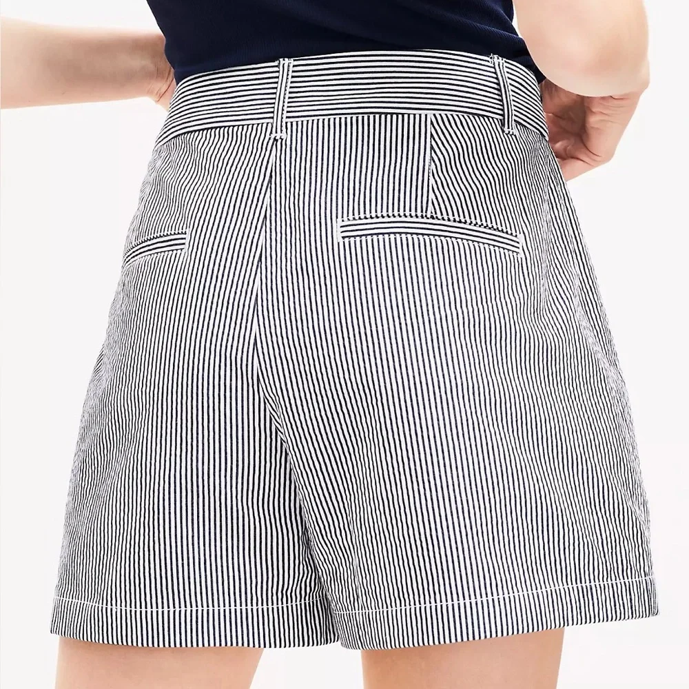 LOFT Palmer Shorts Seersucker Stripe Beach Nautical Summer Size 4 NWT - Picture 3 of 4